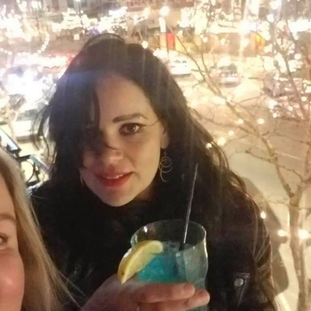 Meet your Posher, Olympia